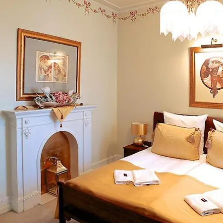 Secesja Bed & Breakfast