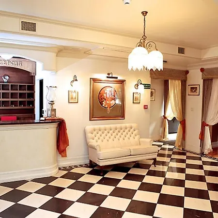 Bed & Breakfast Secesja 4*