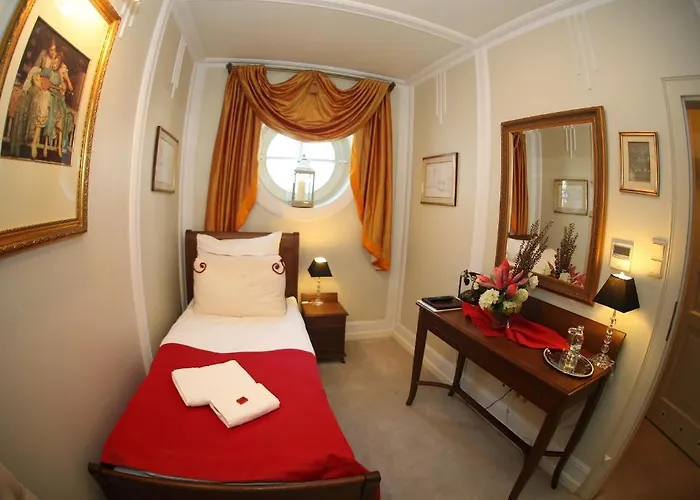 Bed & Breakfast Secesja 4*